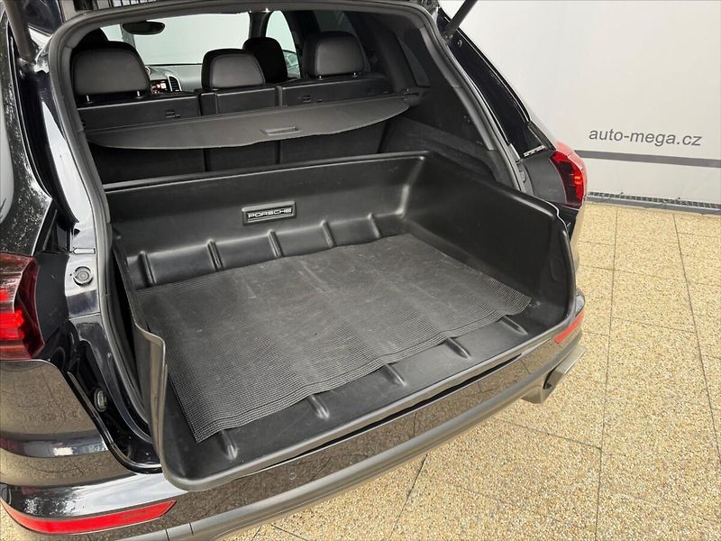 Porsche Cayenne 3,0 TDI  V6 193kW-FACELIFT!! - fotka 37 z 41