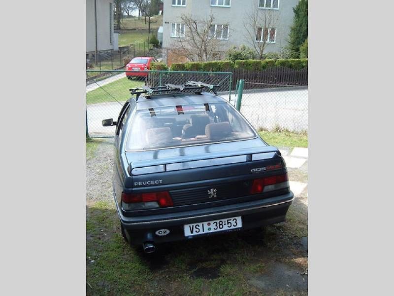 ZKUŠENOSTI UŽIVATELE: Peugeot 405 Mi16