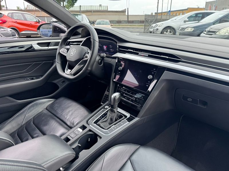 Volkswagen Arteon (2021) R LINE 2,0 TDI 147 KW DSG 4X4 - fotka 43 z 47