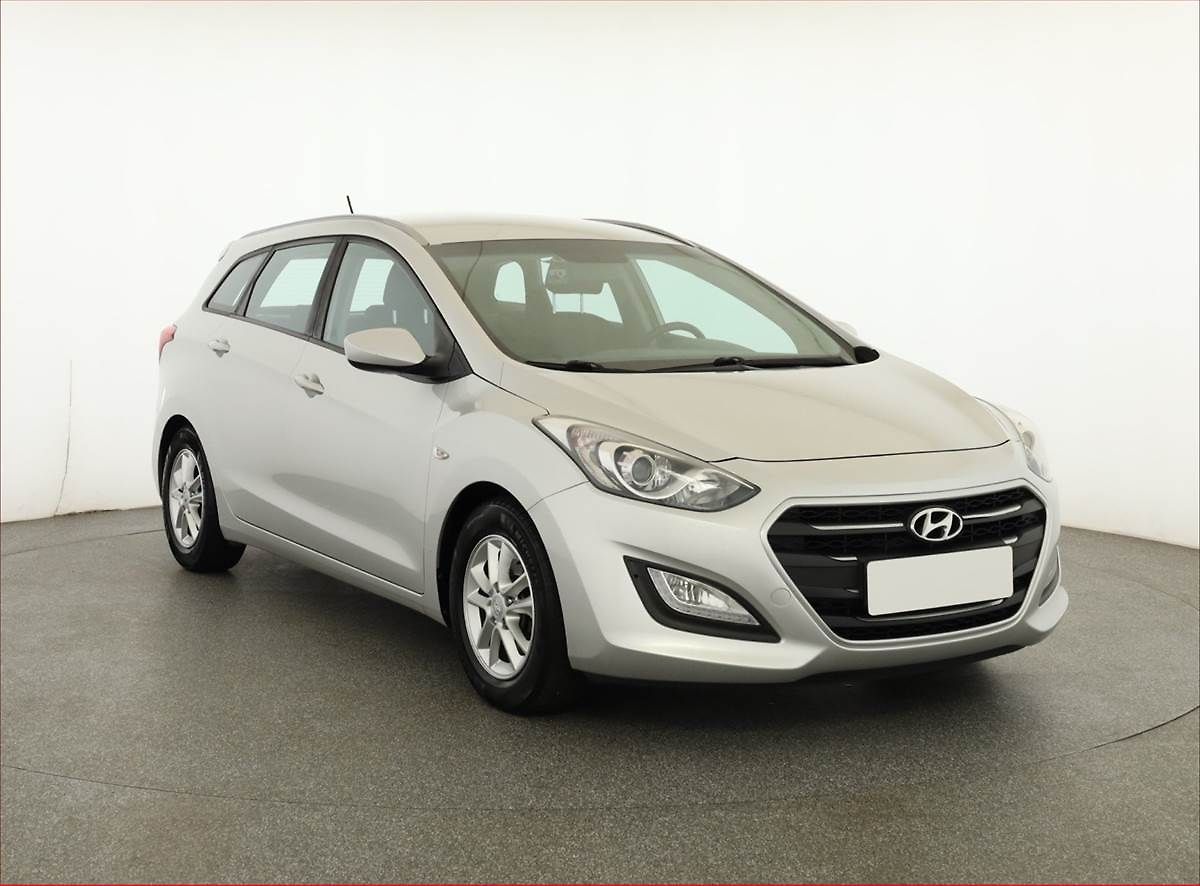 Hyundai i30 1.6 MPI, ČR,1.maj, Tempomat