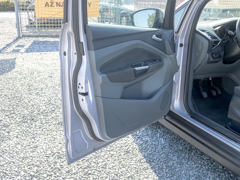 Ford C-MAX (2011) 1.6T 110KW - fotka 11 z 49