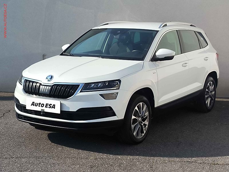 Škoda Karoq (2020) 1.5 TSi, Drive, LED, kamera - fotka 3 z 23