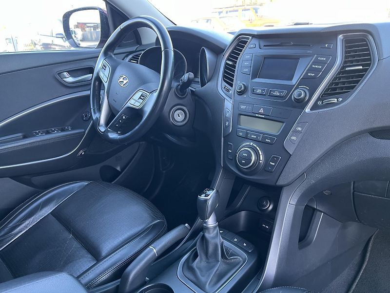 Hyundai Santa Fe (2013) 2.2 CRDI 4X4 - fotka 10 z 14