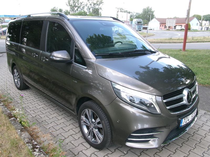 Mercedes-Benz Třídy V (2016) V 250 AVANTGARD AMG Line - fotka 3 z 33