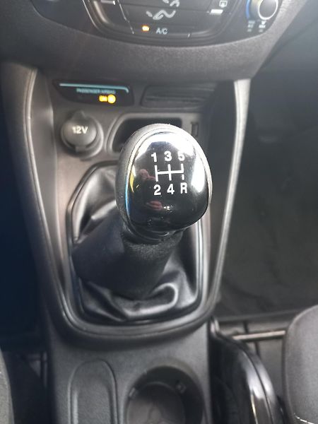 Ford Transit Courier (2015) 1,5TDCi BEZ KOROZE ! NOVÁ STK - fotka 22 z 29