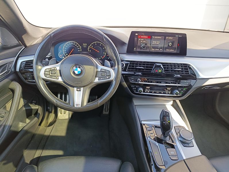 BMW Řada 5 540d xDRIVE MSPORT PANO  - fotka 20 z 33