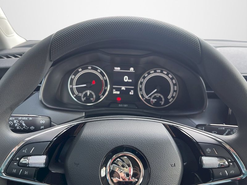 Škoda Kamiq (2023) 1.0 TSI 81 kW Fresh Ambition P - fotka 9 z 32