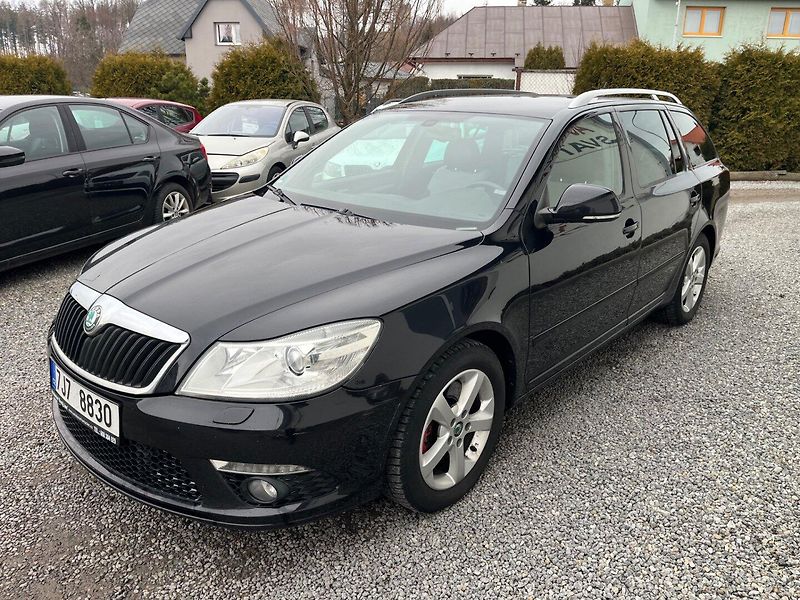 Škoda Octavia (2010) RS 2.0 TSi Xenony,NAVI - fotka 5 z 17