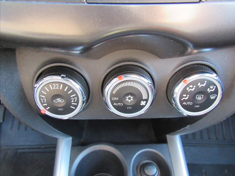 Mitsubishi ASX 1,8 DI-D 110kW 4x4 - fotka 17 z 30