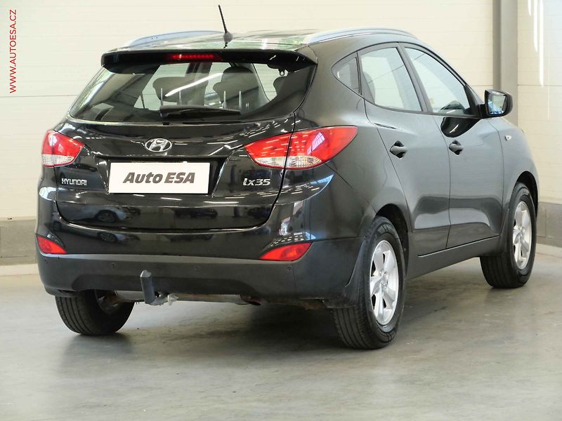 Hyundai ix35 (2010) 2.0 i, ČR, Klima - fotka 4 z 20