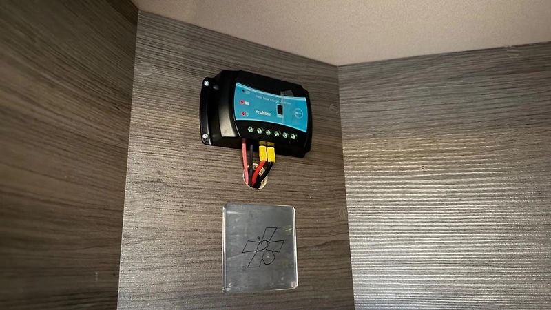 McLouis Ostatní MC4 873 2.2 MJ 103 kW - fotka 13 z 16