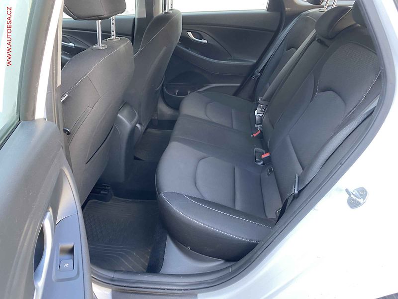 Hyundai i30 (2020) 1.4 T-GDi, 1.maj,ČR, AC - fotka 10 z 15