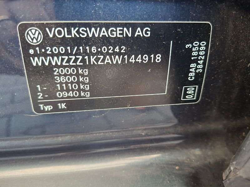 Volkswagen Golf (2009) 2.0TDI 103kW 4MOT -TAŽ.ZAŘ. - fotka 35 z 44