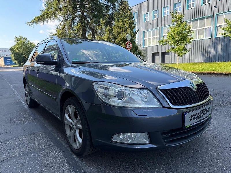 Škoda Octavia 2,0 TDi combi / servis.kn. / - fotka 5 z 37