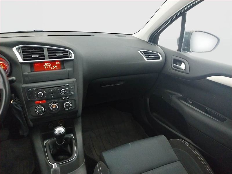 Citroën C4 (2011) 1.4 16V, Tempomat - fotka 8 z 17