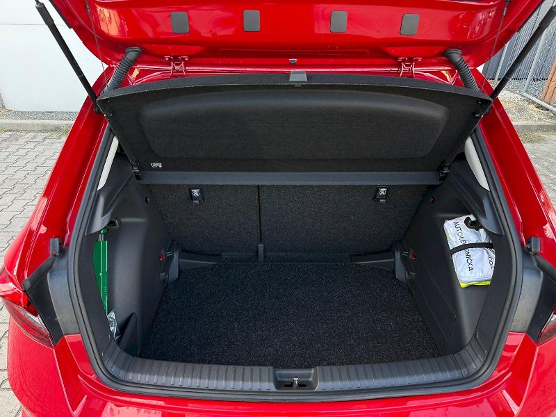 Škoda Fabia (2025) 1.0 TSI 85 kW TopSelection - fotka 20 z 22