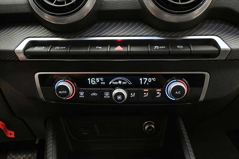 Audi Q2 1,5 35 TFSI 110 kW S-Tronic Zá - fotka 21 z 31