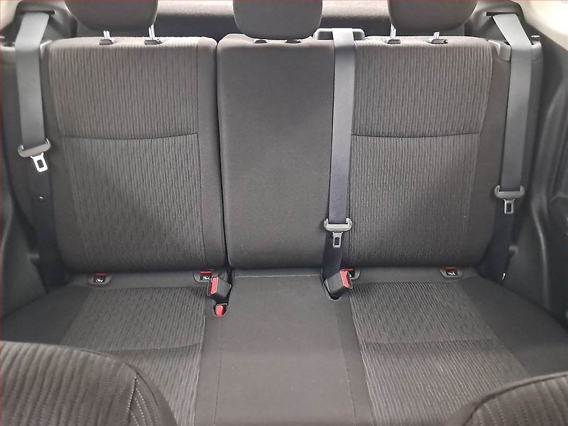 Suzuki Baleno (2017) 1.2 DualJet, Park. senzory - fotka 10 z 16