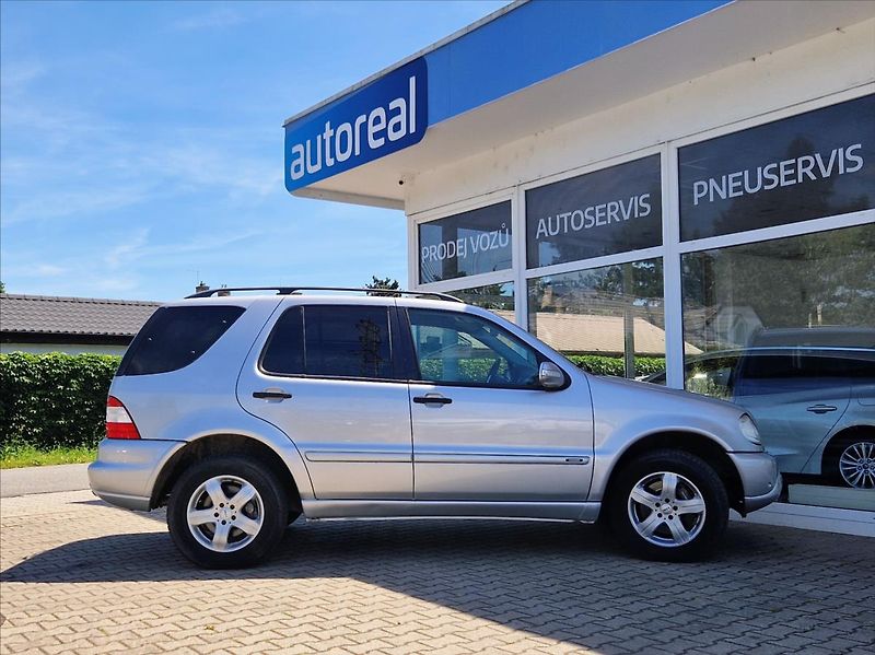 Mercedes-Benz Třídy M 2,7 CDI 120kW AUTO  ML 270 CDI - fotka 6 z 33