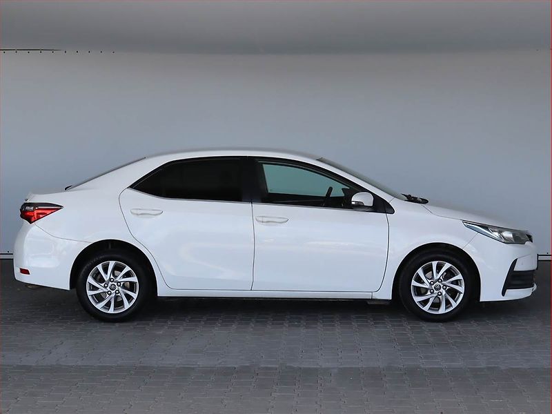 Toyota Corolla (2017) Style 1.6 Valvematic, Automat - fotka 6 z 25