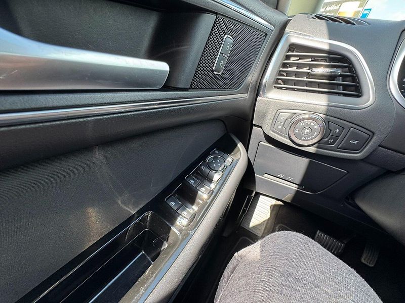 Ford S-MAX (2019) 4X4 2,0 TDCI 140KW TAŽNÉ DPH - fotka 19 z 41