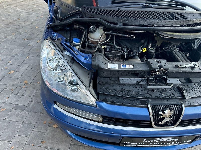 Peugeot 807 (2007) 2.0 HDi 7 míst,Navigace - fotka 29 z 31