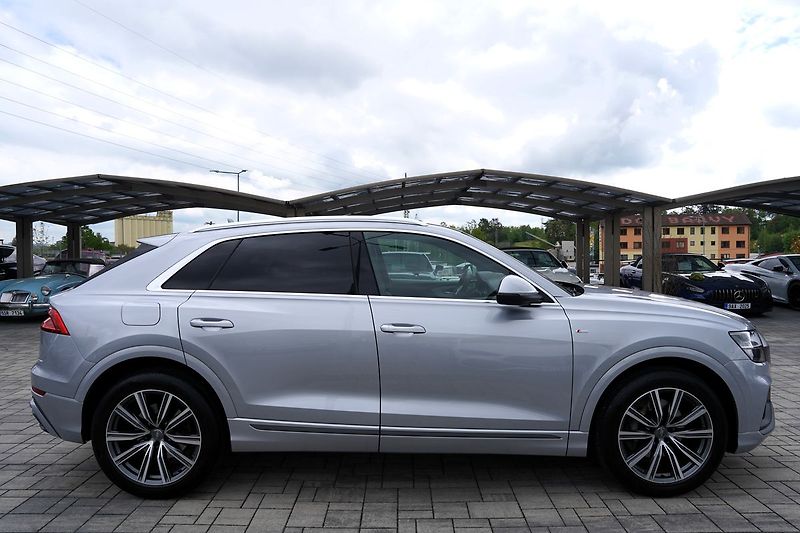 Audi Q8 55 TFSI Q/21kola/S-line/B&O - fotka 7 z 44