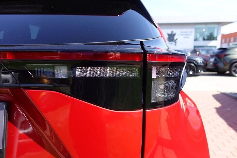 Toyota Yaris Cross 1,5 HEV Style - fotka 32 z 33