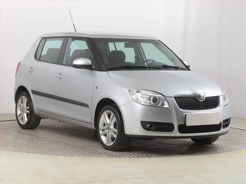 Škoda Fabia (2008) Sport 1.6 16V, Automat - fotka 1 z 19