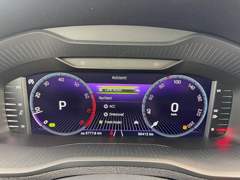 Škoda Karoq (2023) 2.0 TSI 140kW DSG SportLine - fotka 14 z 35