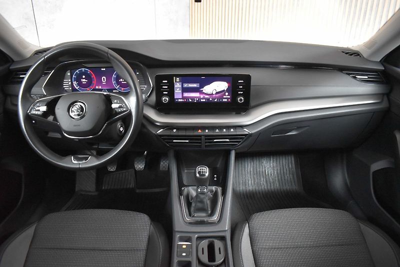 Škoda Octavia 2.0 TDI 110kW AMBITION+*ČR*1.M - fotka 8 z 36