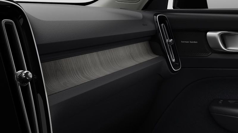 Volvo XC40 (2026) B4 AUT DARK ULTRA - fotka 10 z 11