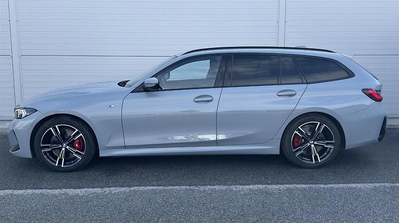 BMW Řada 3 330d xDrive Touring - fotka 3 z 9