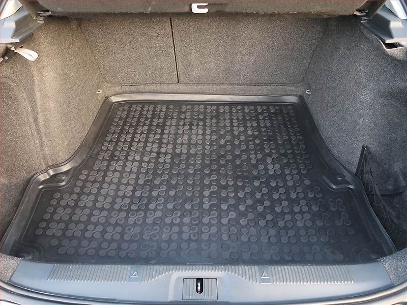Škoda Octavia (2009) 1.6, Tempomat, Park. senzory - fotka 13 z 16