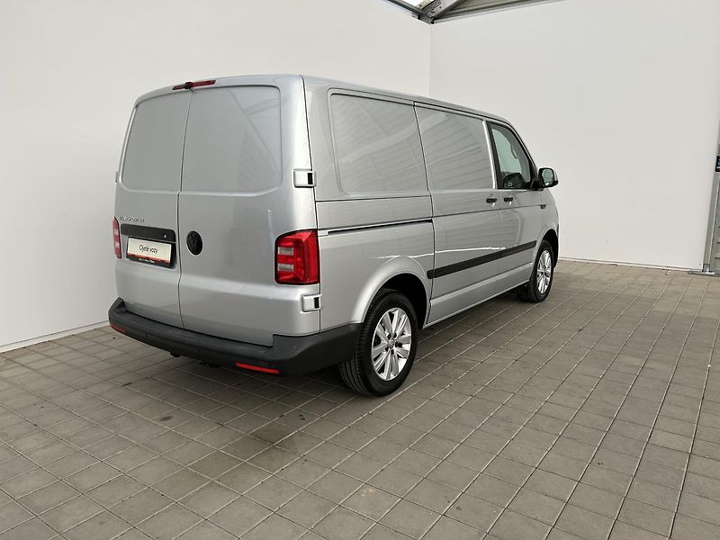 Volkswagen Transporter 2.0 TDI - fotka 2 z 22