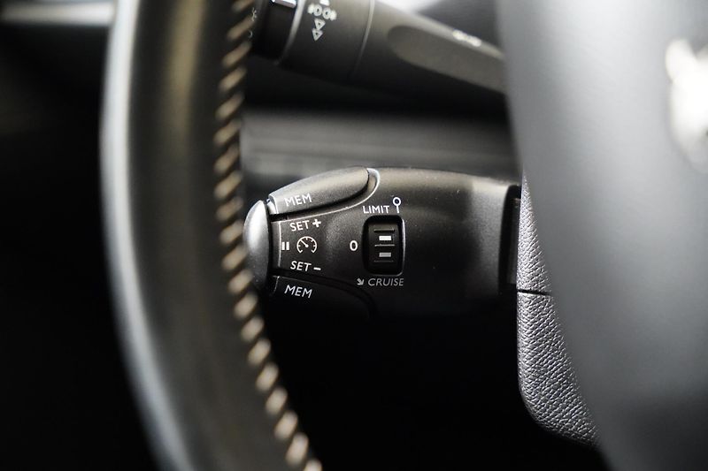 Peugeot 308 - fotka 17 z 24
