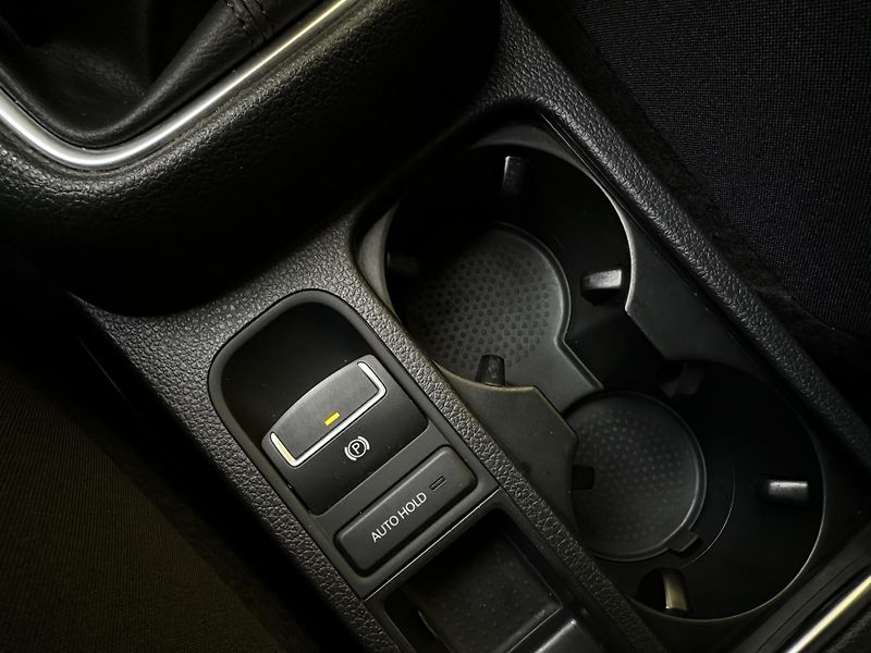 Volkswagen Sharan (2021) 1.4TSI/110kW * 7.Míst * 2.Maj  - fotka 18 z 45