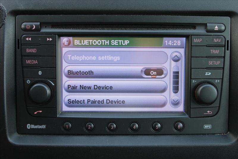 Suzuki SX4 1,6 VVT  4x4,KEYLESS,TAŽNÉ - fotka 12 z 25