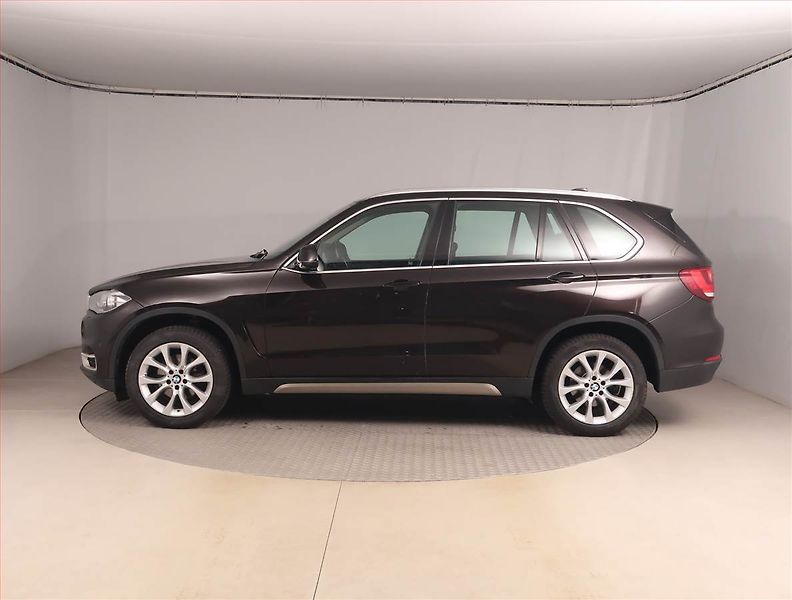 BMW X5 (2015) xLine xDrive30d, 4X4, Automat - fotka 3 z 17