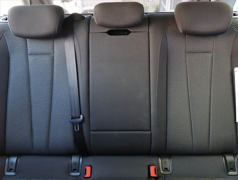 Audi A4 (2017) 2.0 TDI, Serv.kniha, Navi - fotka 10 z 16