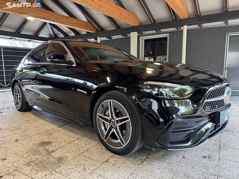 Mercedes-Benz Třídy C 300e AMG paket odpočet DPH - fotka 12 z 29