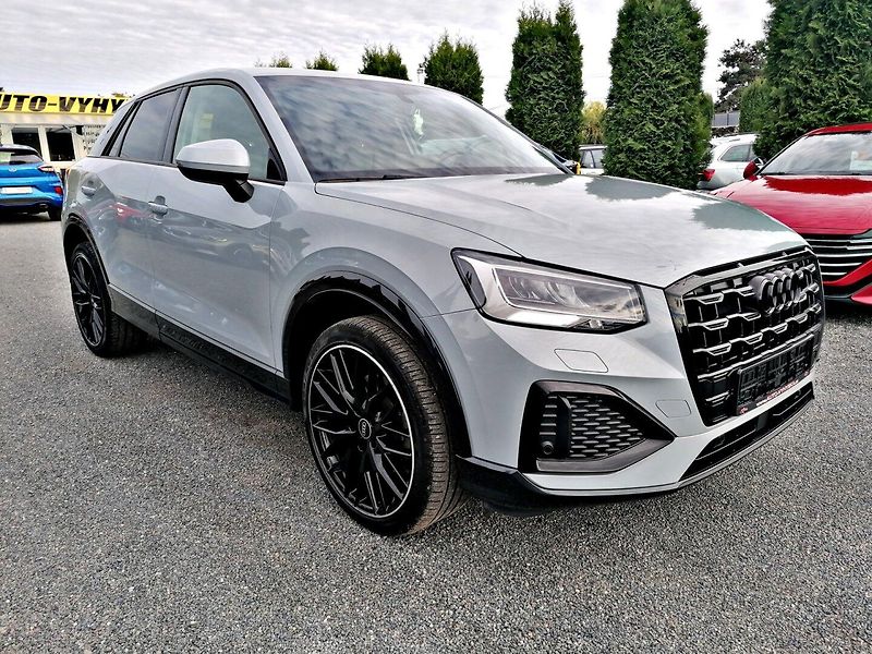 Audi Q2 (2021) 1.5 35 TFSi S-Tronic S-Line - fotka 3 z 28