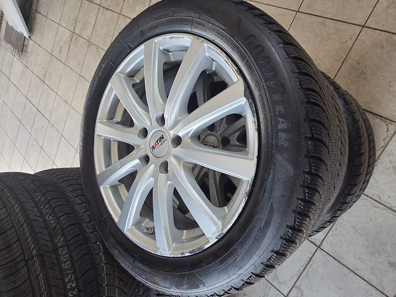 Ford Mondeo (2020) 2.0 140 KW LED ACC SONY 8AT EC - fotka 36 z 37