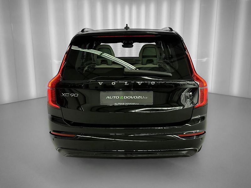 Volvo XC90 T8 AWD DARK PLUS, CHARCOAL, VZ - fotka 5 z 33