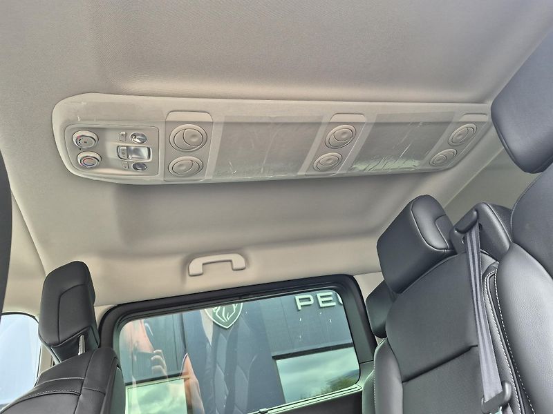 Peugeot Traveller (2026) Allure L3 2.2BlueHDi 180k EAT8 - fotka 14 z 30