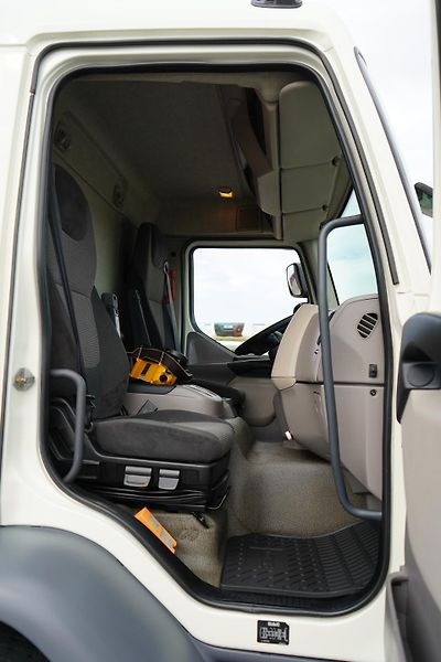 DAF LF (2015) / 250 / SKRZYNIOWY + HDS / HYV - fotka 8 z 52