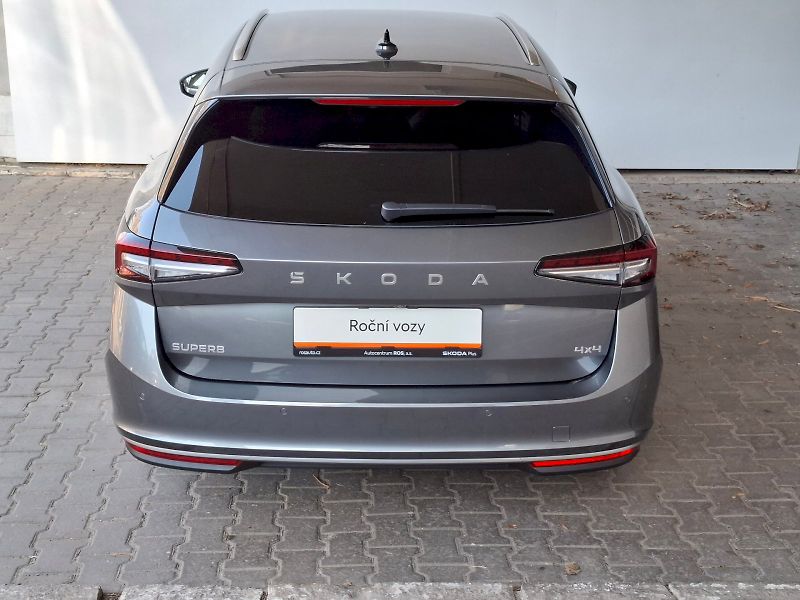 Škoda Superb (2025) COMBI L K TD 142/2.0 A7A - fotka 6 z 31
