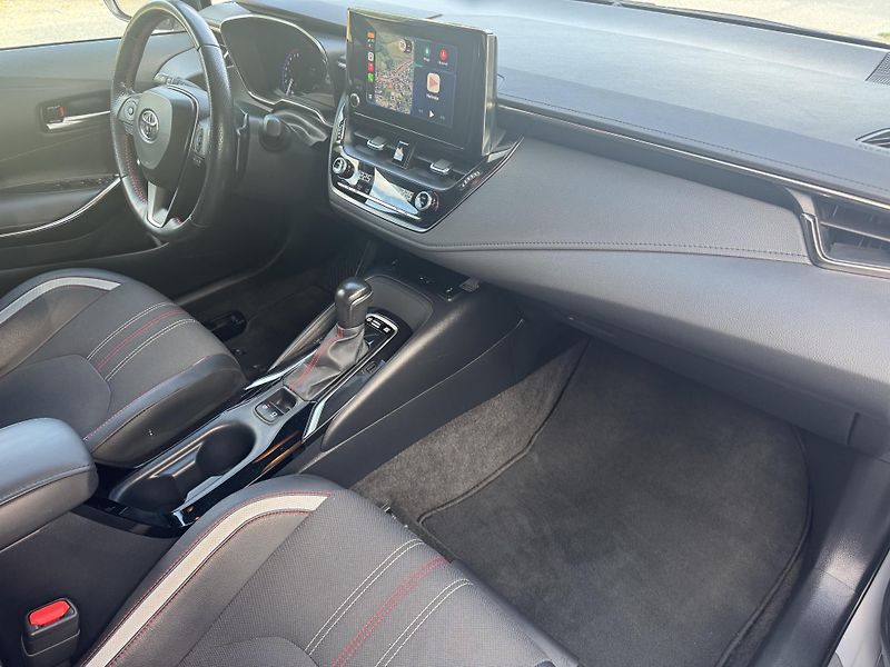 Toyota Corolla (2022) GR SPORT 2.0 HYBRID 135kW ČR - fotka 9 z 28