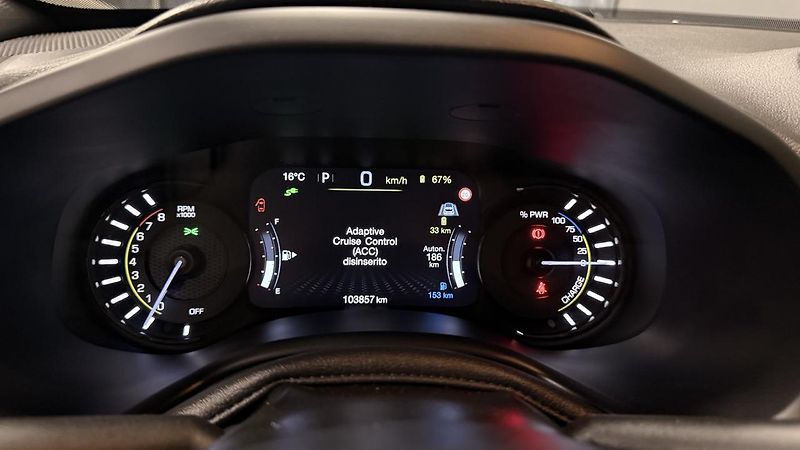 Jeep Renegade (2022) T4 4X4, PHEV,5REZERVOVÁNO - fotka 25 z 34