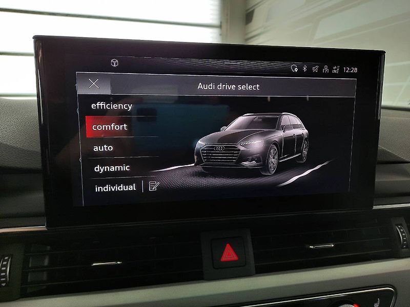 Audi A4 (2022) Avant 45 TFSI quattro (195kW/2 - fotka 17 z 26